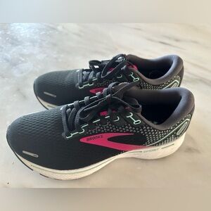 Brooks Women’s Ghost 14 Running Shoe, size 8.5